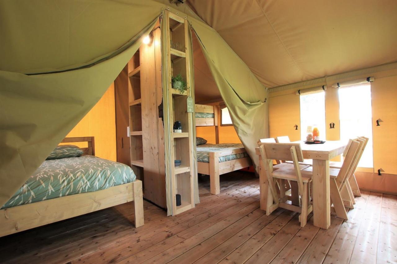 Tente Safari Lodge Ferme Carrique Tardets-Sorholus Esterno foto
